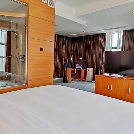 Holiday Inn Express Beijing Huacai By Ihg Exterior foto